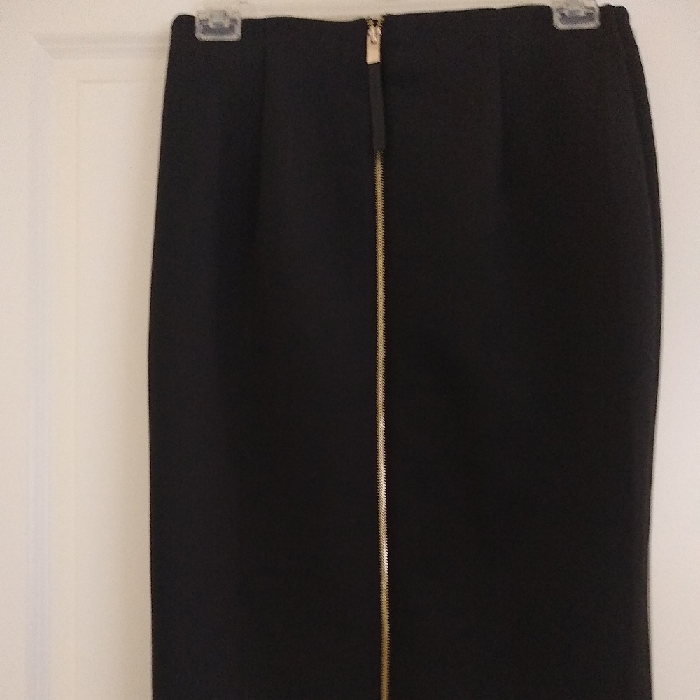 Black skirt with zipper back